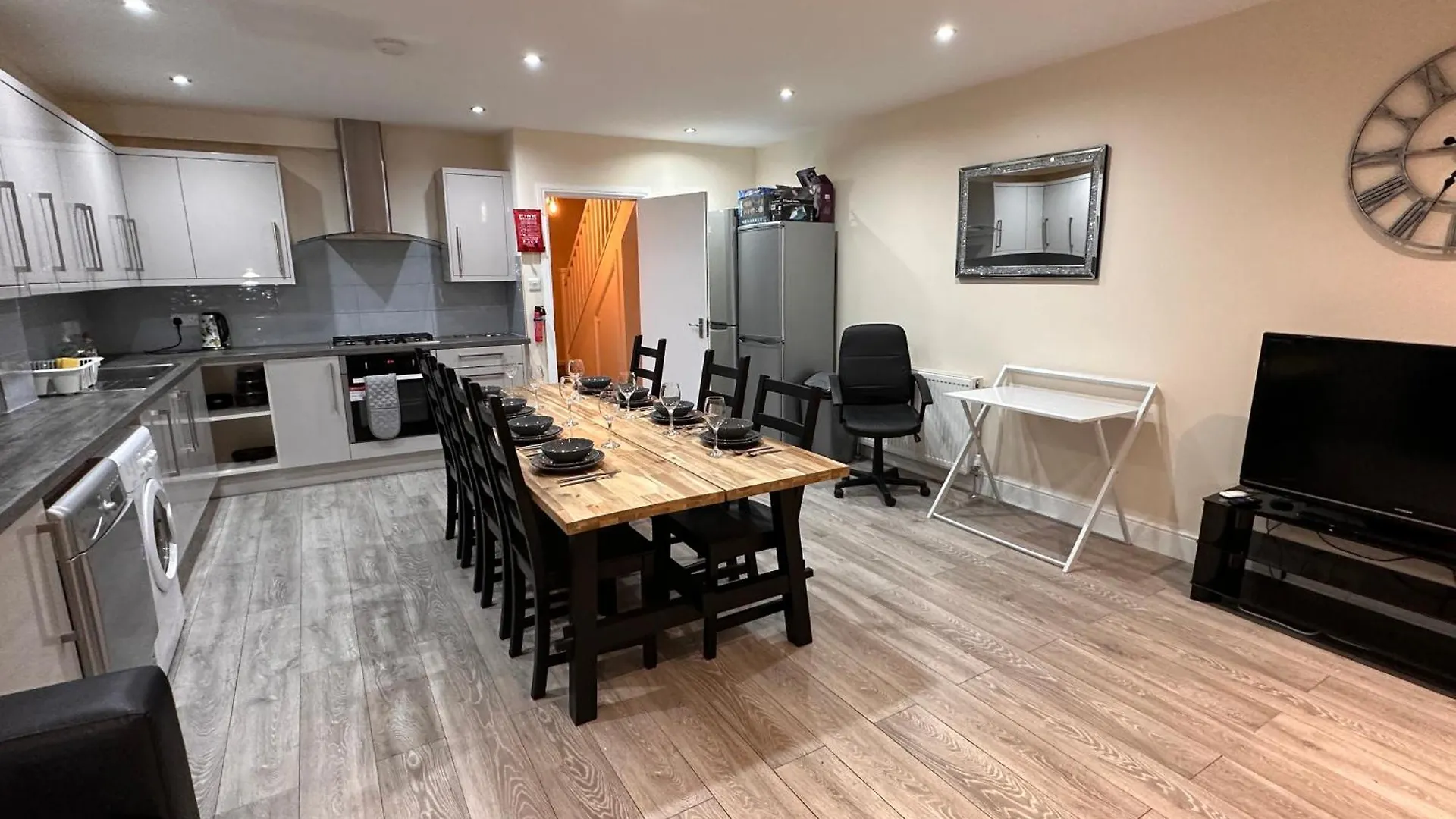 Holiday home 5 Bed 5 Bath / Brick Lane Central London E1