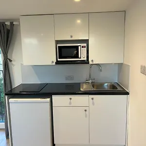 Lovely Self Contained Loft - 33as4 Apartment