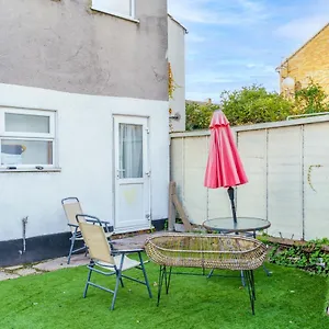 Modern 2 Bed Close To Westfield Stratford Mall With Garden Apartment